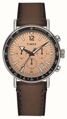 Timex Standardowy chronograf Waterbury (43 mm) z łososiową tarczą i brązowym skórzanym paskiem TW2W47300